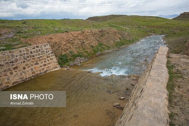 شروع بهره برداری از طرح های آبخیزداری و آبخوانداری در 11 استان سیل خیز کشور